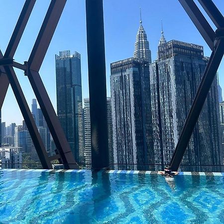 Scarletz Suites Twin Tower Klcc Kuala Lumpur By Okidoki 외부 사진