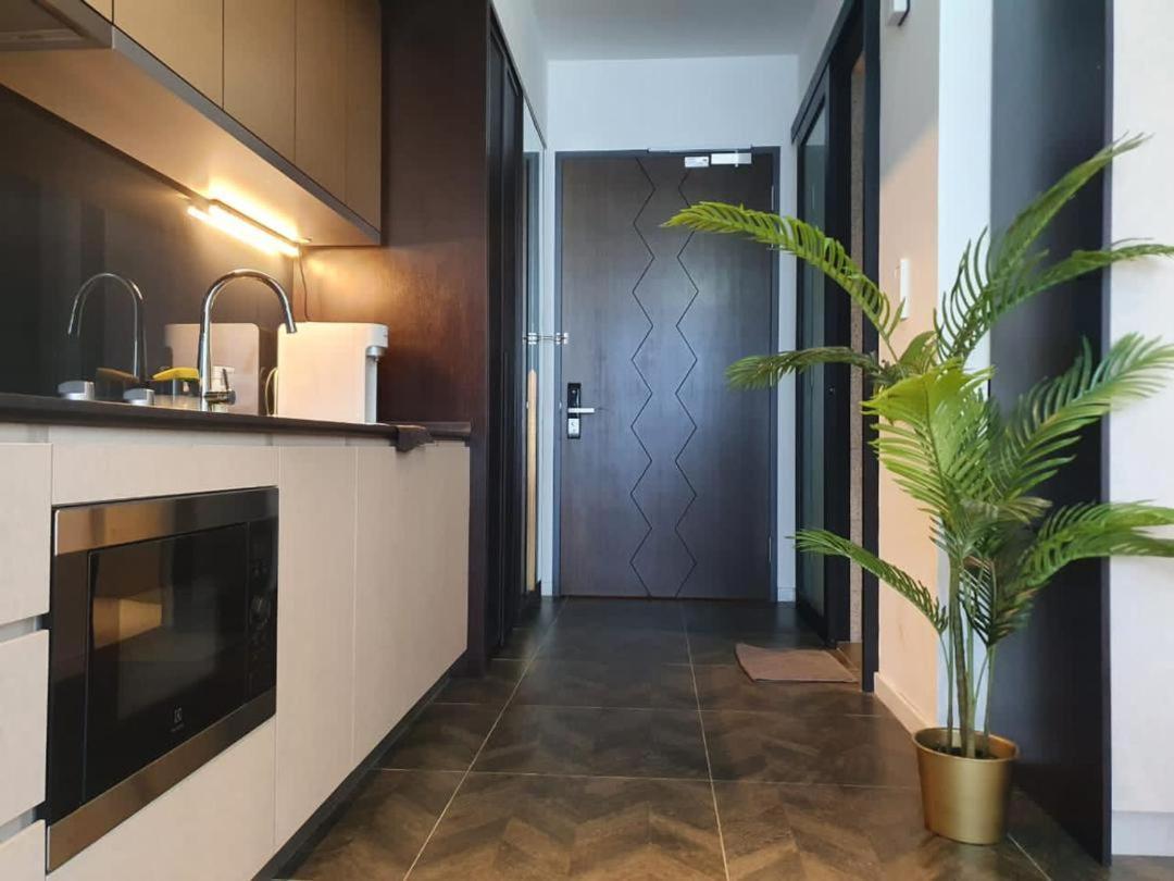 Scarletz Suites Twin Tower Klcc Kuala Lumpur By Okidoki 외부 사진