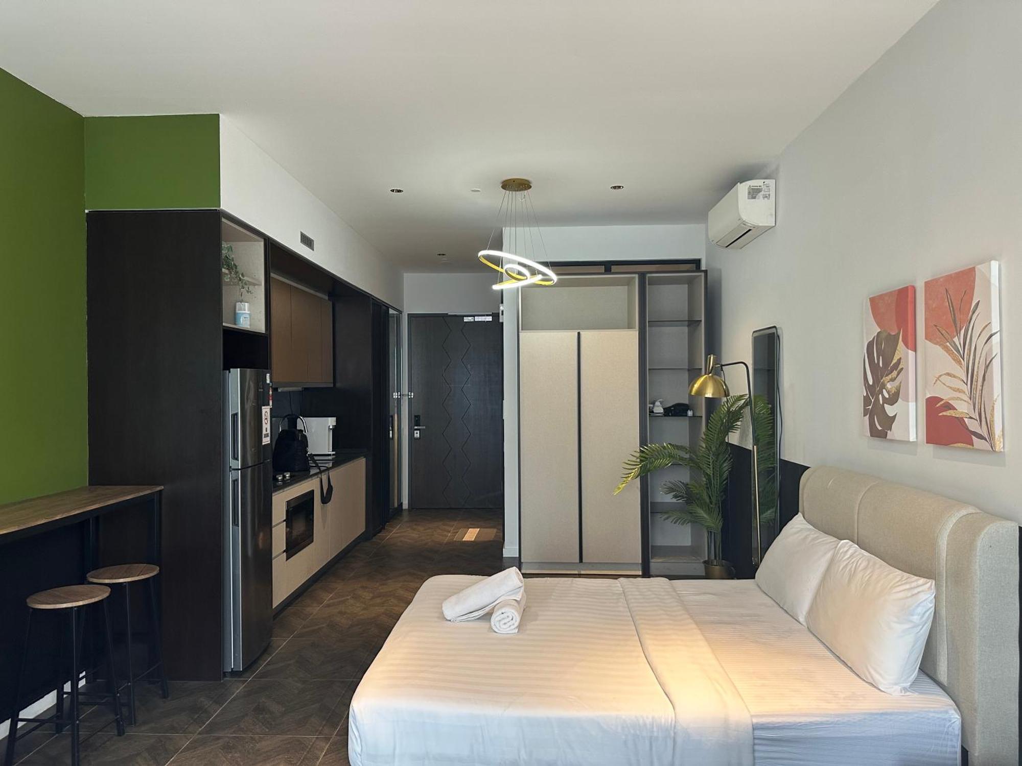 Scarletz Suites Twin Tower Klcc Kuala Lumpur By Okidoki 외부 사진
